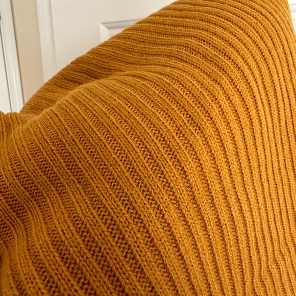 Uniqlo Draped Wrap Shawl / Poncho / Scarf / Skirt - Picture 3 of 4